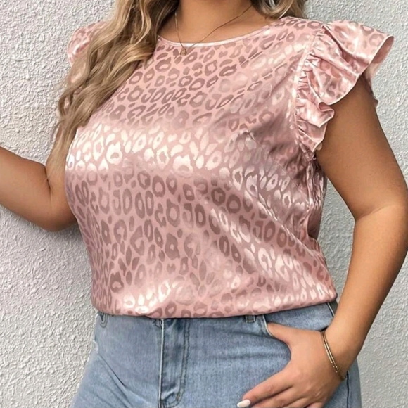Satiny animal print ruffle sleeve blouse 👚 - Picture 6 of 13